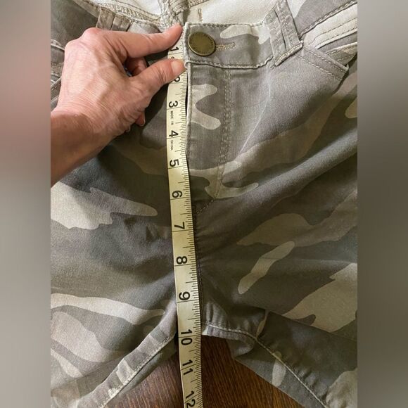 Democracy Women’s Ab Technology Camouflage Ankle Jeans SZ 14 Gorpcore Casual - Picture 8 of 10